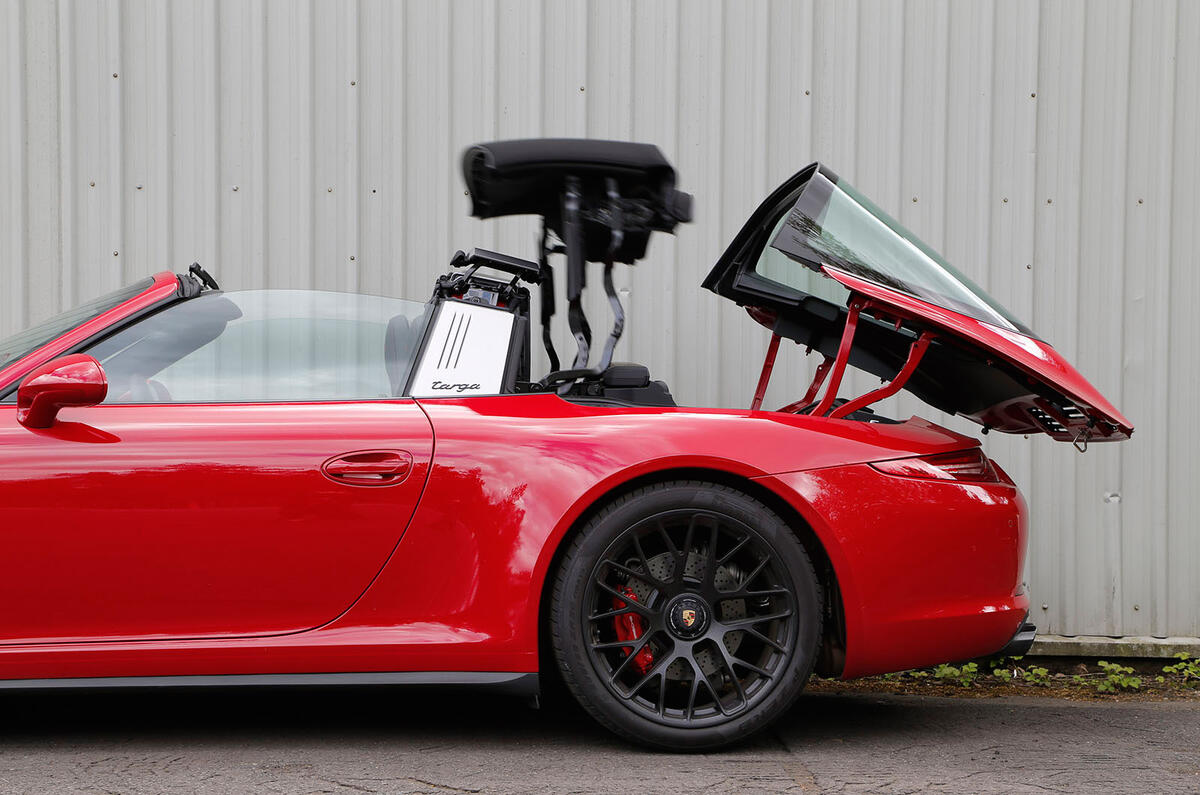 Porsche 911 targa web 297