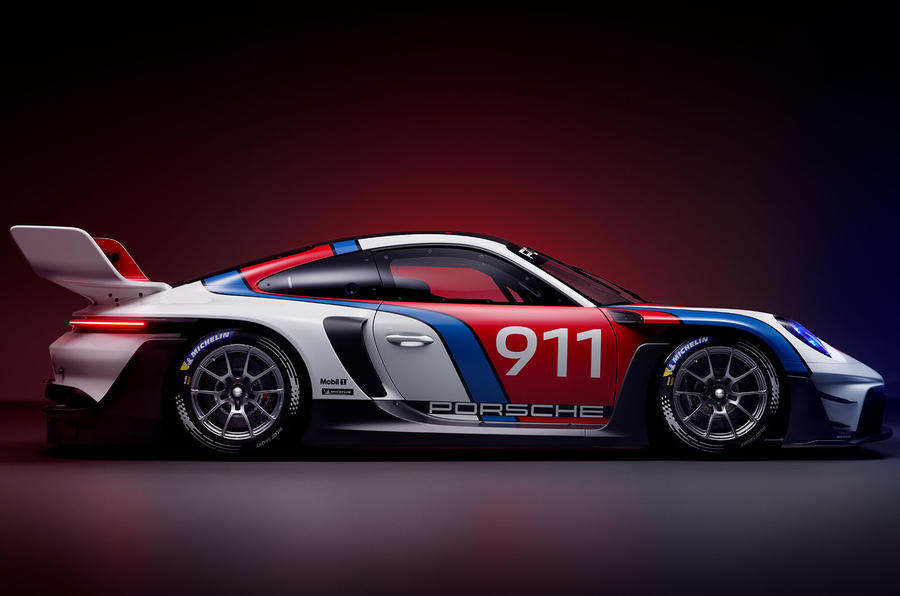 Porsche 911 GT3 R Rennsport side