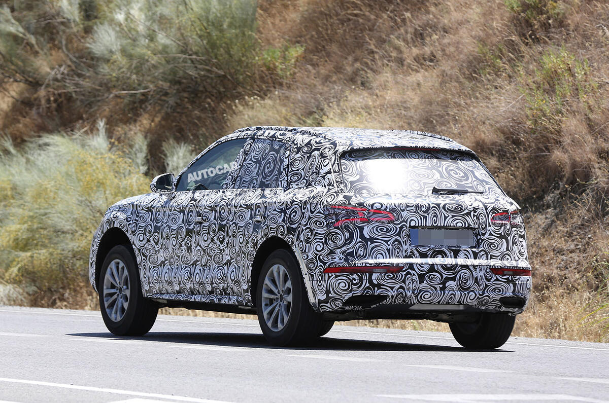 2016 Audi Q5 spotted with new grille and interior | Autocar