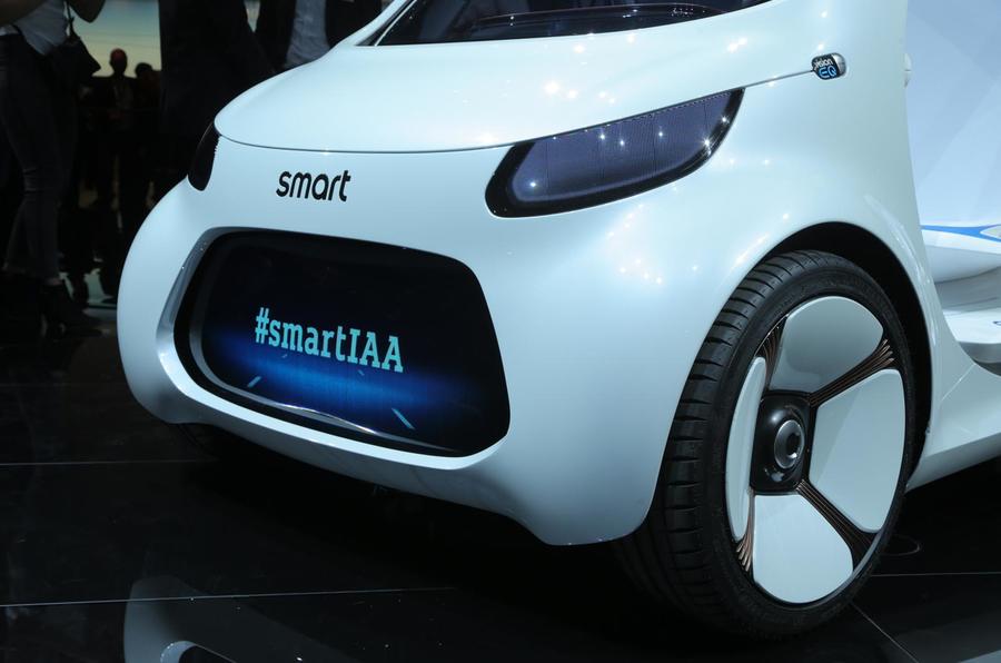 Smart Vision EQ makes public debut as 'electric city car of future