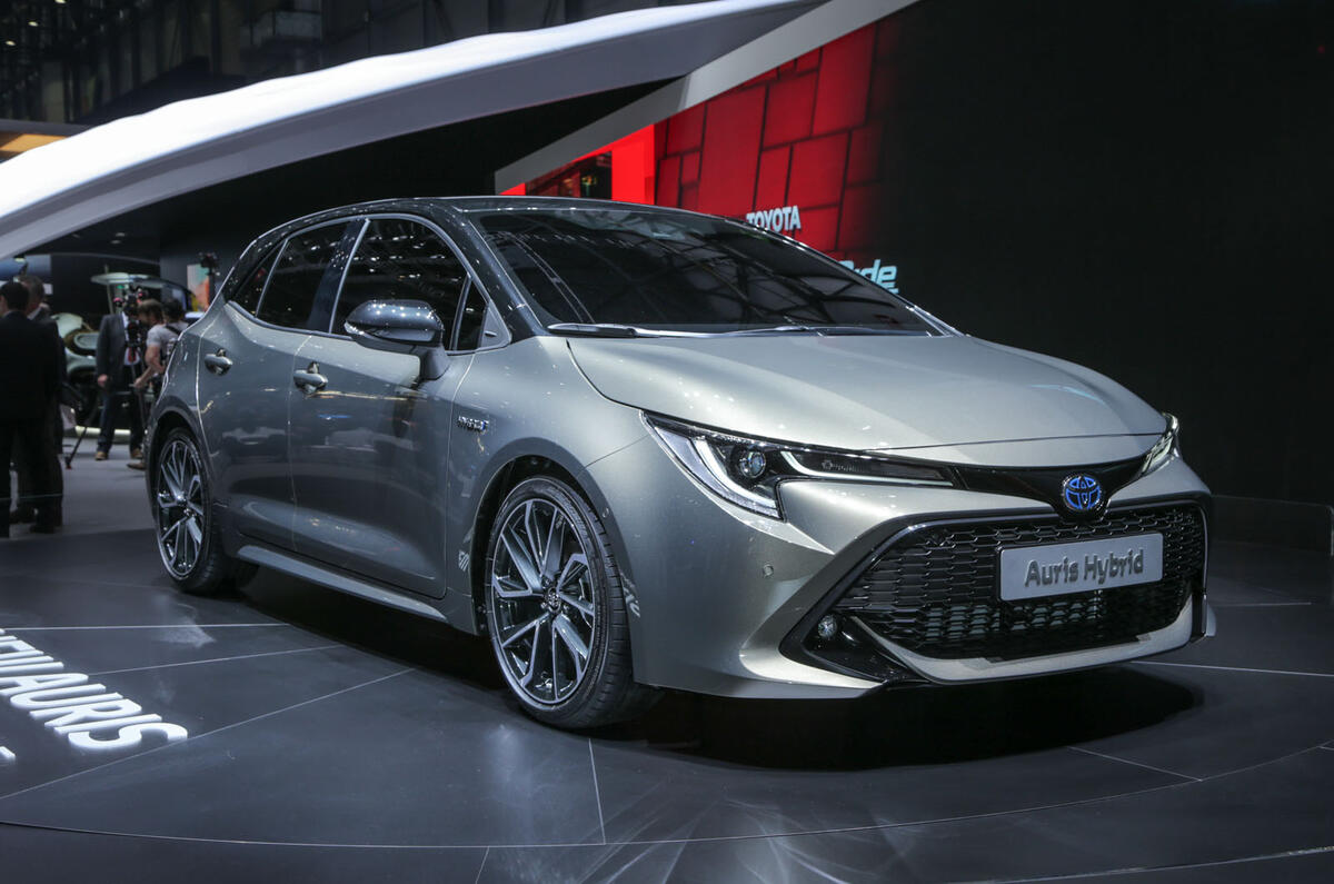 2019 toyota deals corolla hybrid price