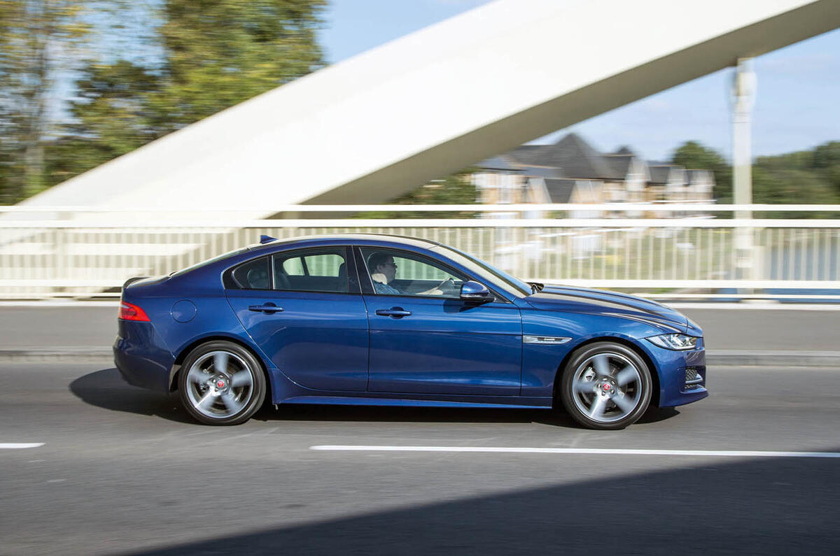 Xe15th 324