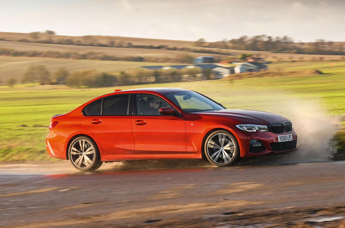 2020 bmw deals 330e electric range