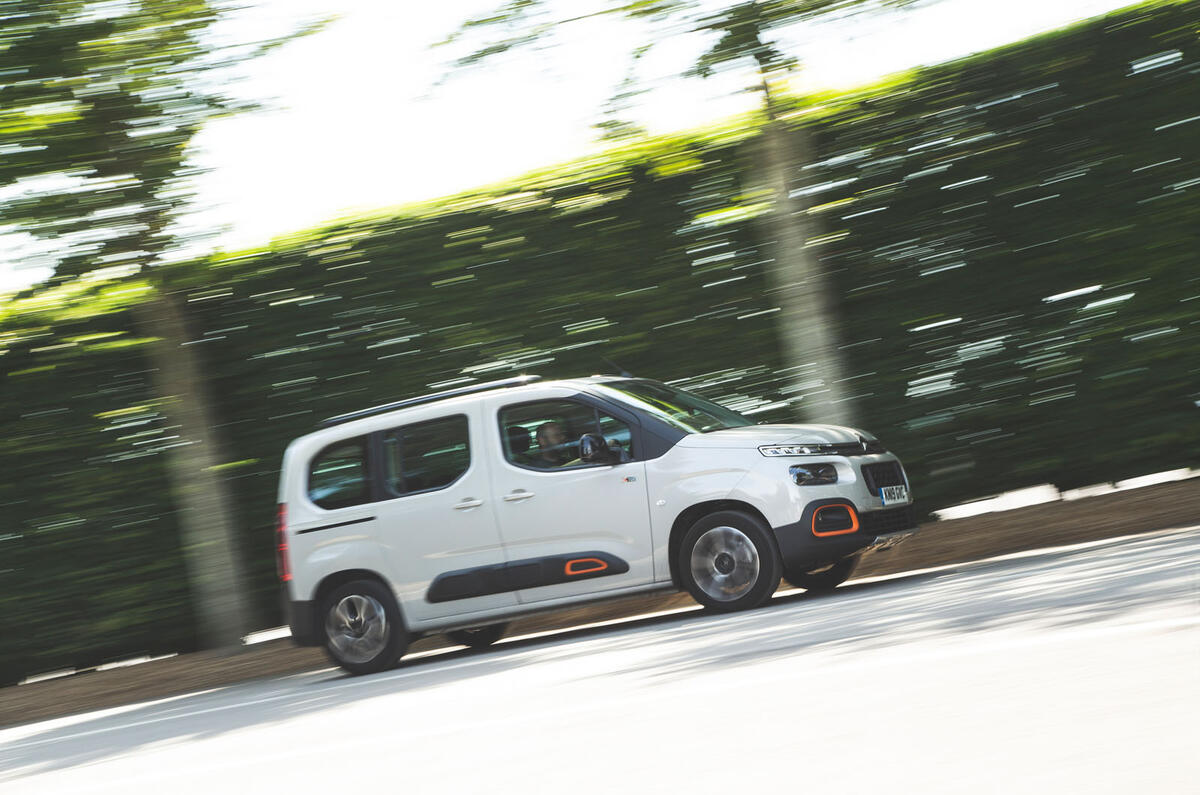 1-citroen-berlingo-2019-lt-hero-front.jp