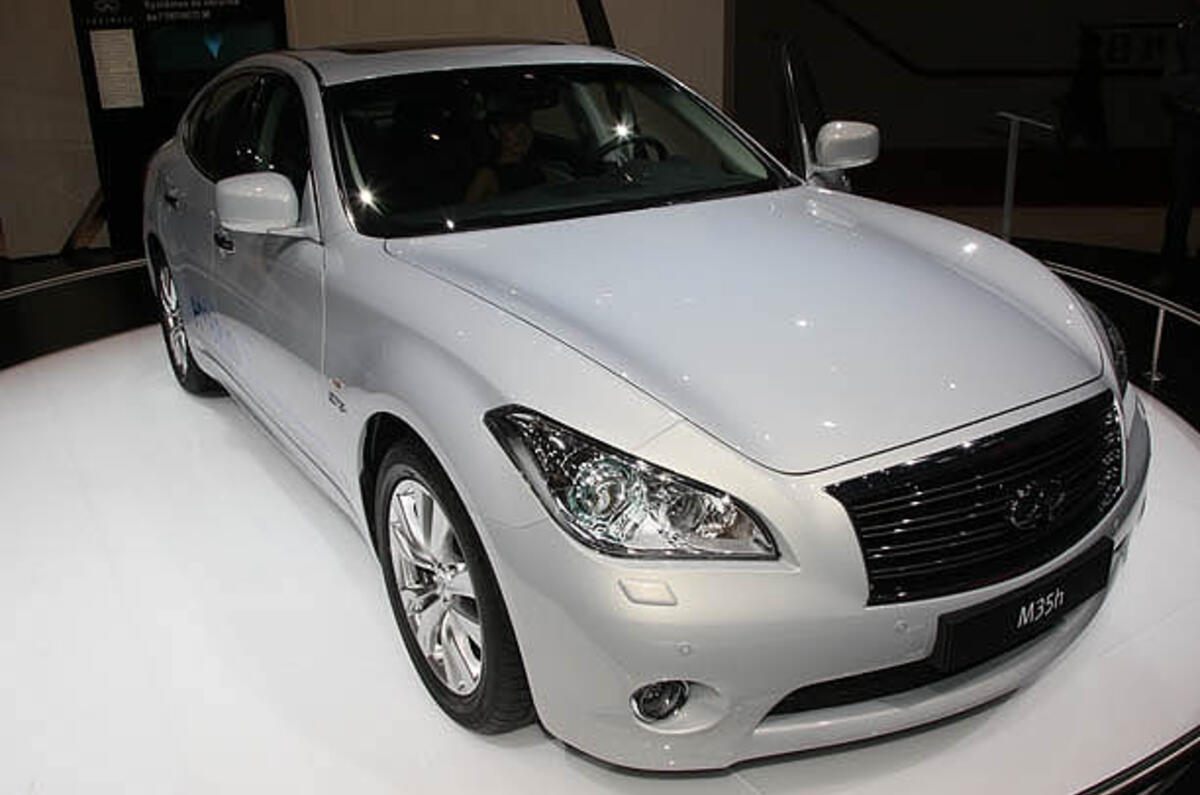 Infiniti m hybrid