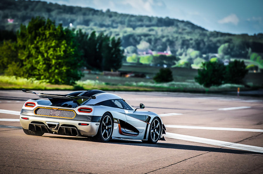 Koenigsegg One:1 2015-2016 Review (2022) | Autocar