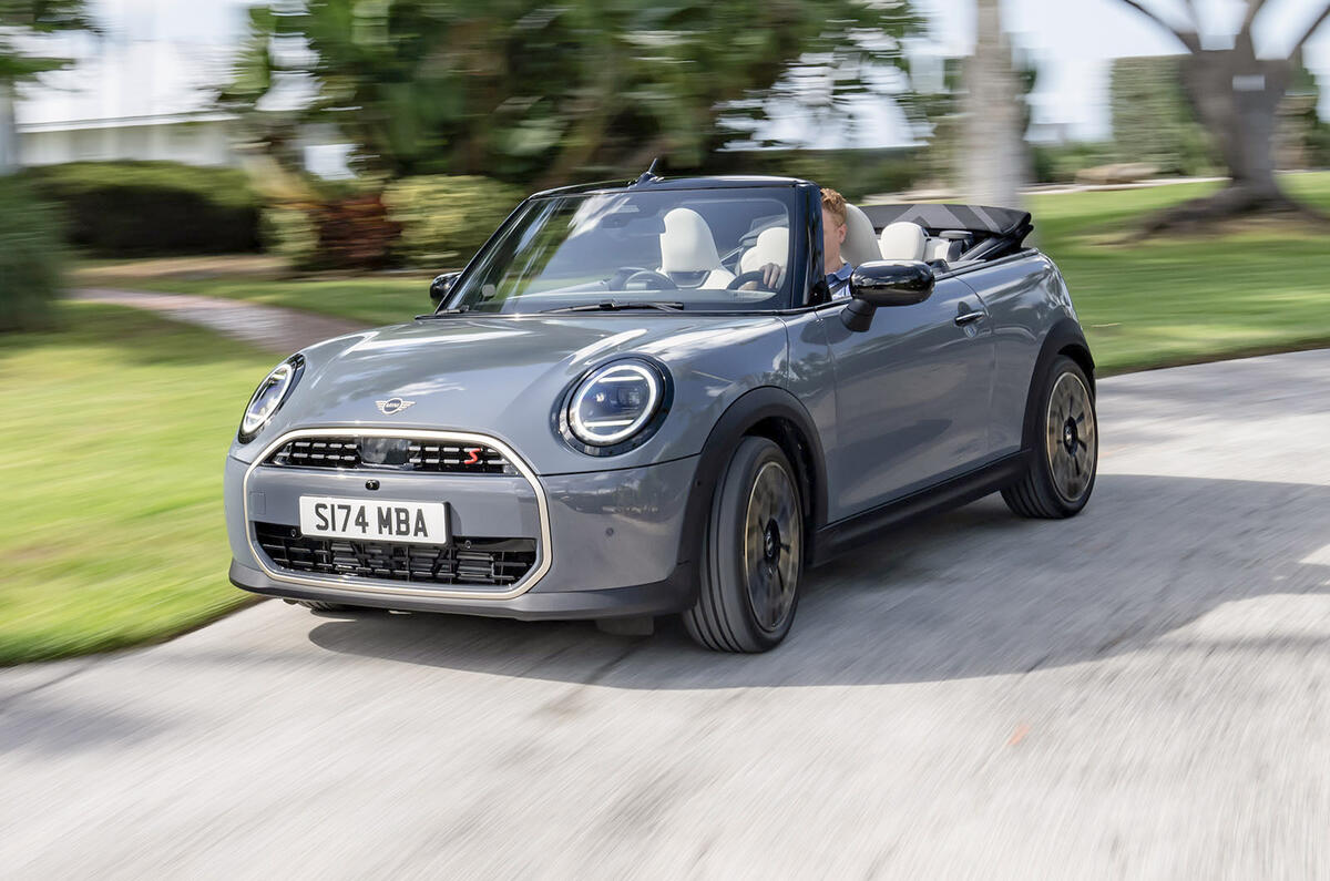 MINI Convertible review 20 2402