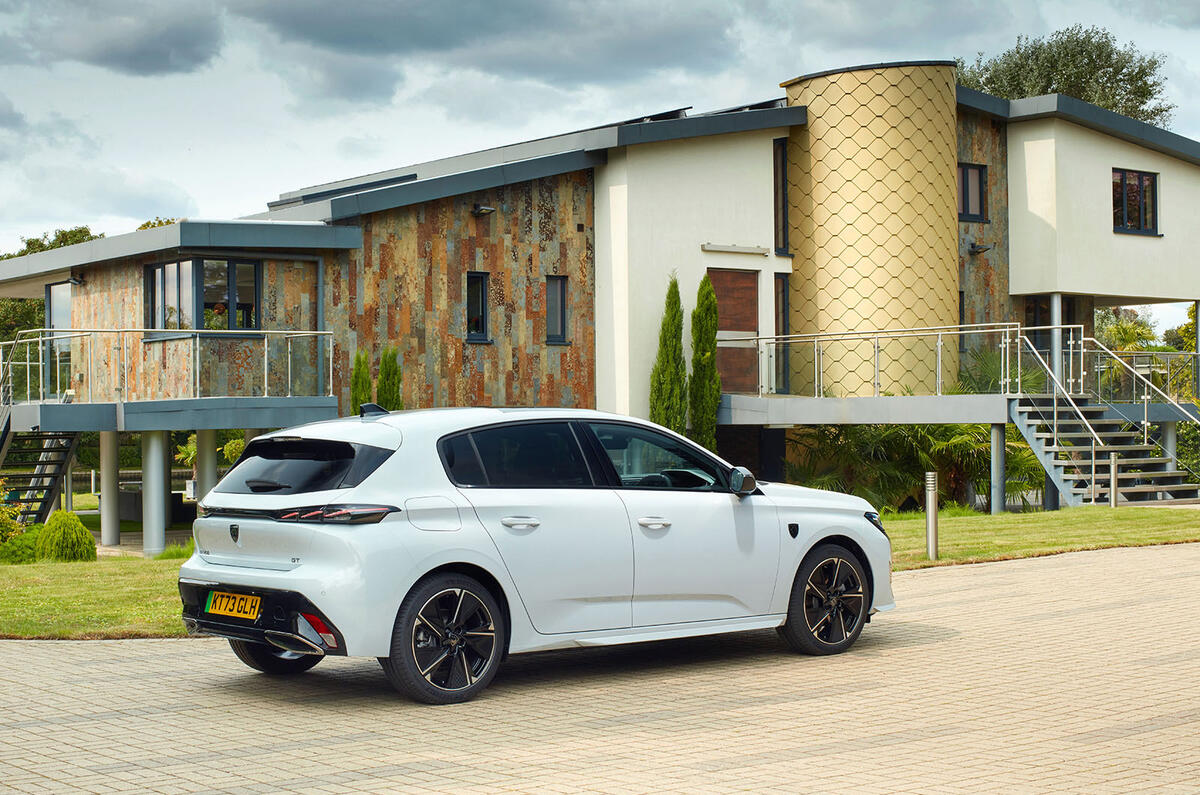 peugeot e 308 avis 2023 16 statique arrière