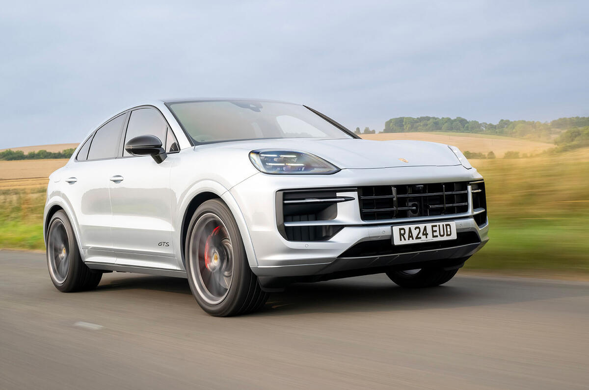 porsche cayenne gts review 2024 01