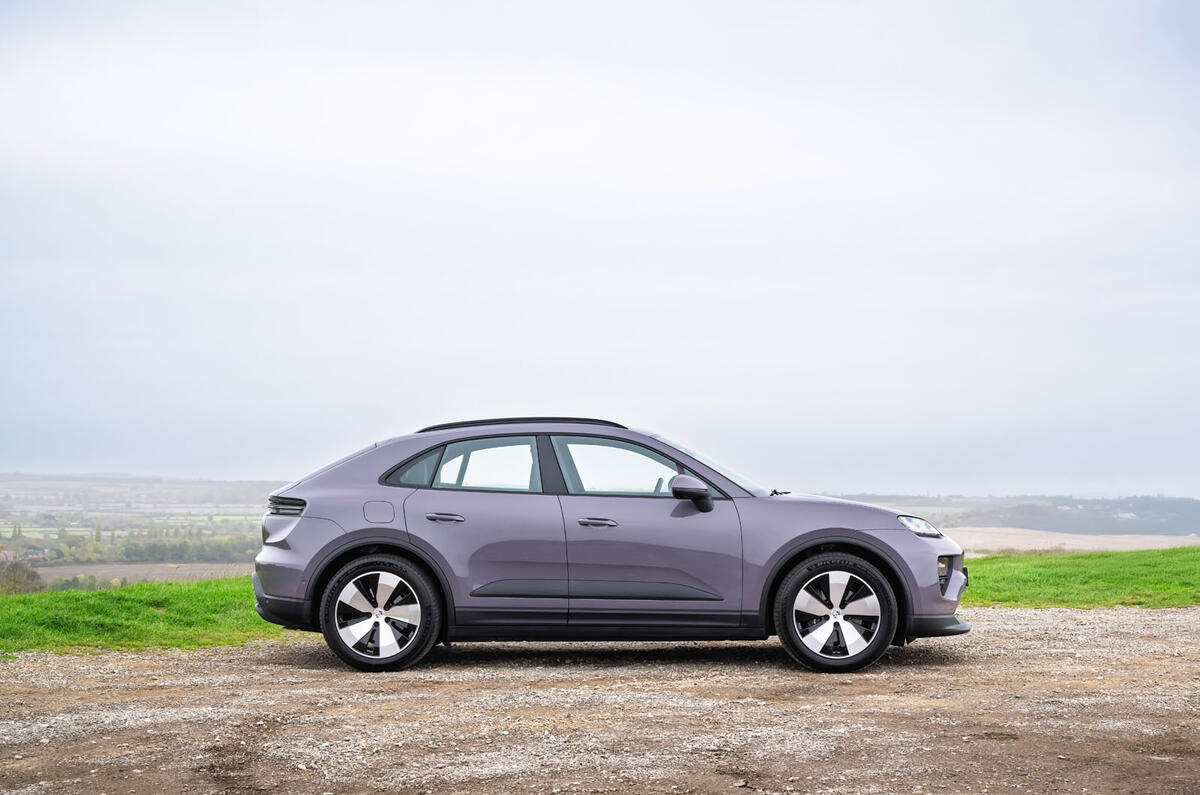 Porsche Macan 4 2024 Critique du profil 1208