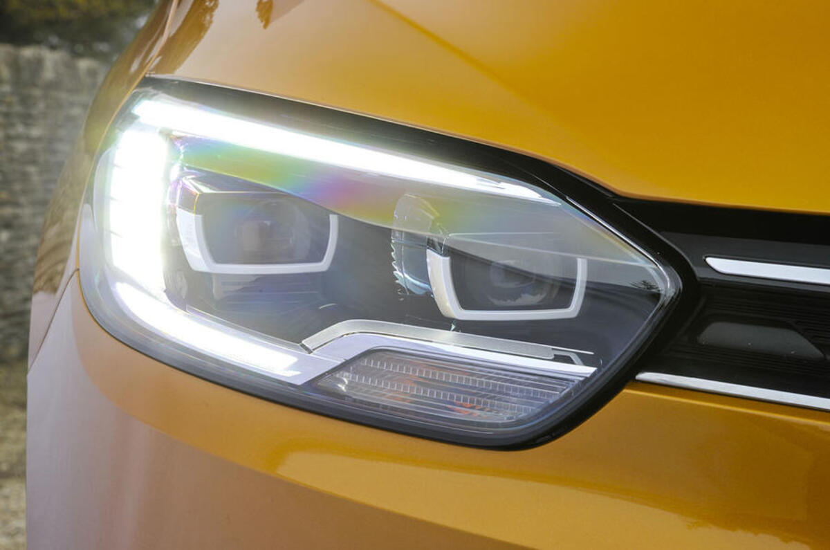 Renault megane 2015 headlight