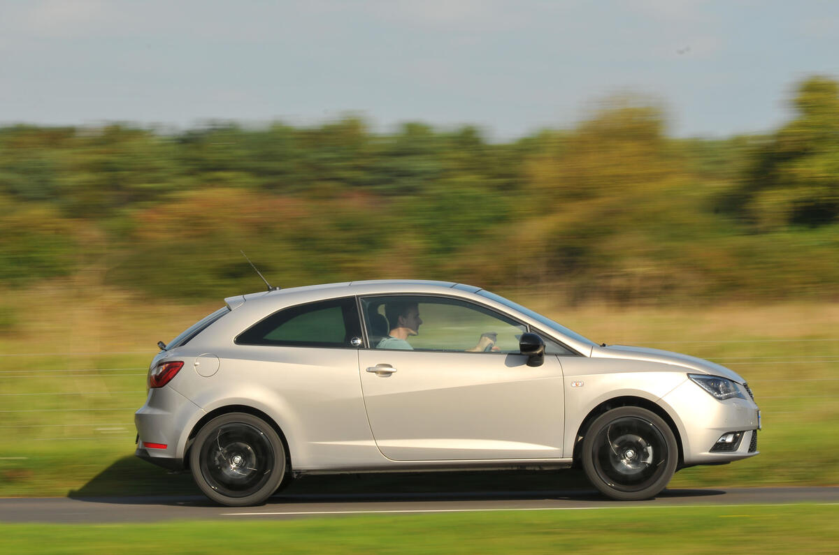 Seat Ibiza profil latéral