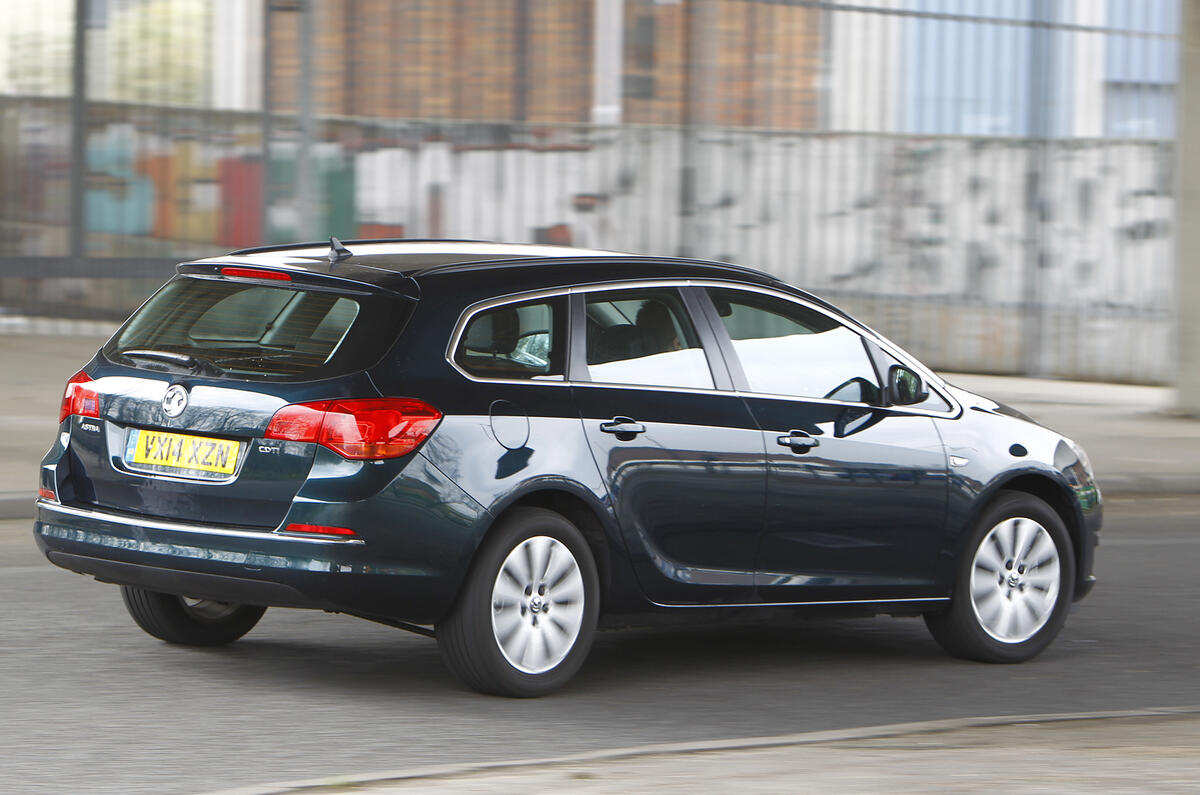 Vauxhall Astra Sports Tourer 1.6 CDTi First Drive