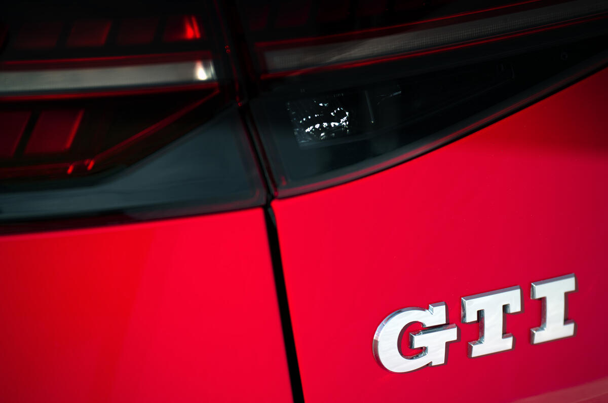 Badge Volkswagen Golf GTI