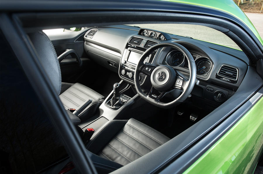 Volkswagen Scirocco R 2009 2017 Interior Autocar