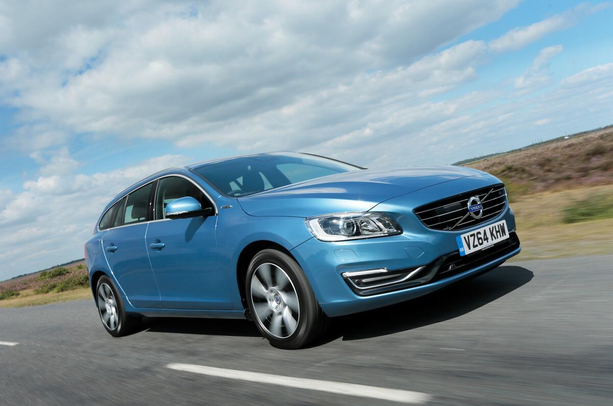 Volvo V60 2010-2018 Review (2021) | Autocar