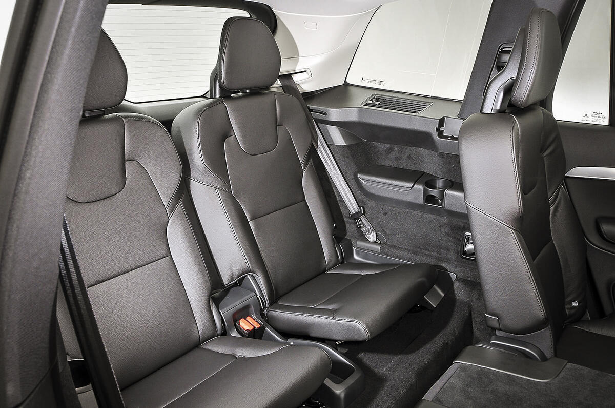 Volvo xc90 outlet back seat cover