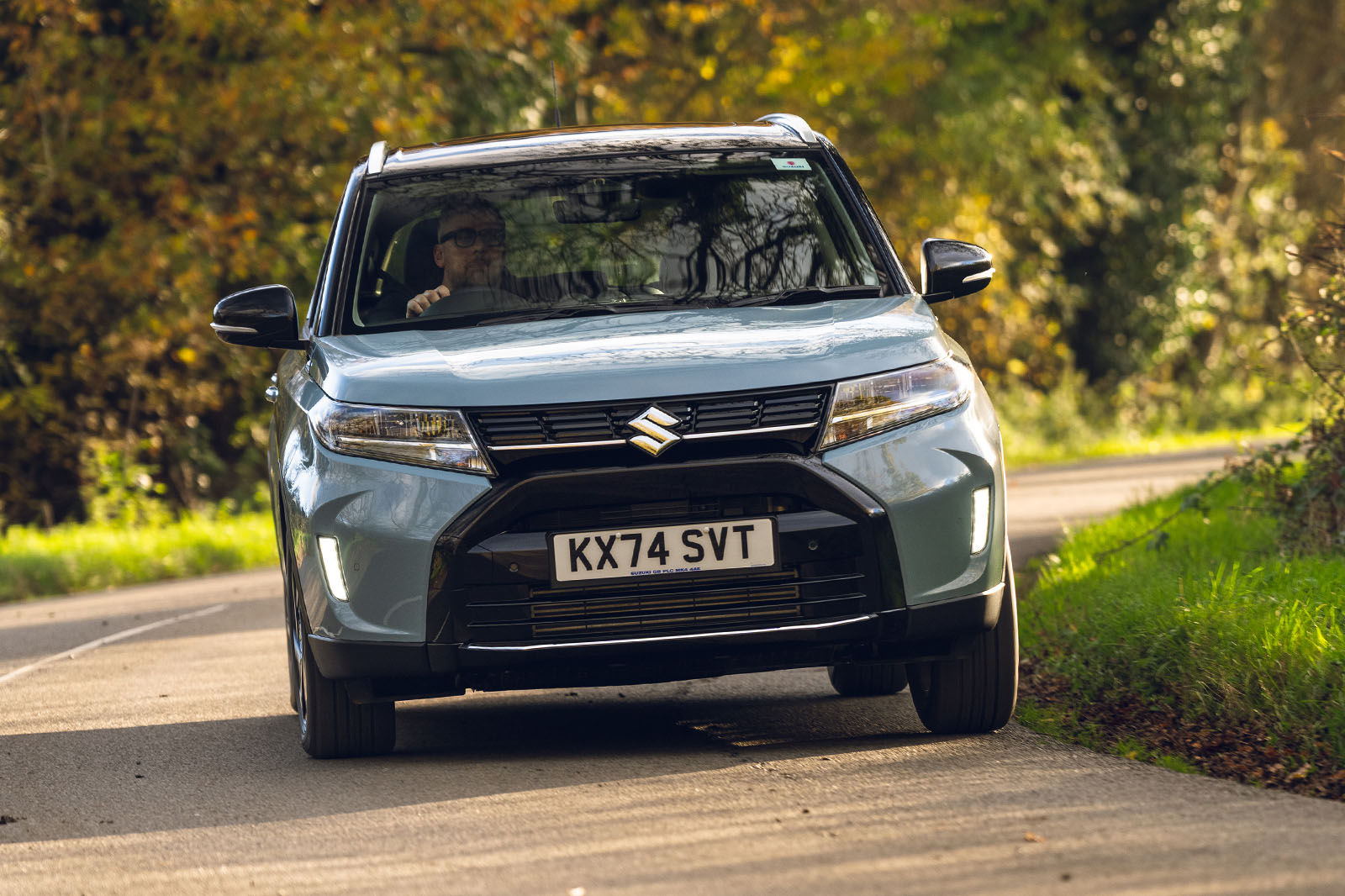 Suzuki Vitara review 2025 011 front cornering