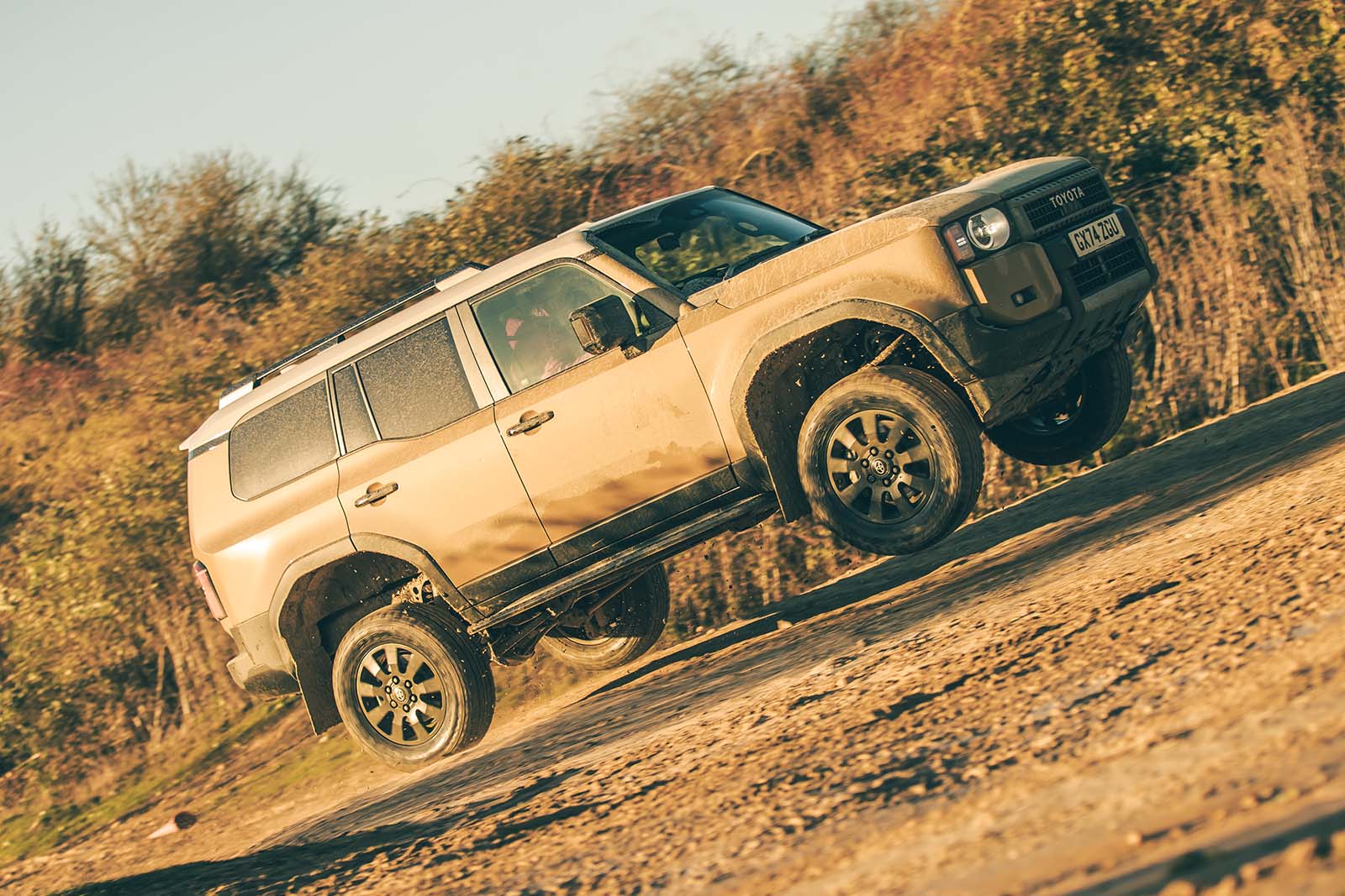 Toyota Land Cruiser jump