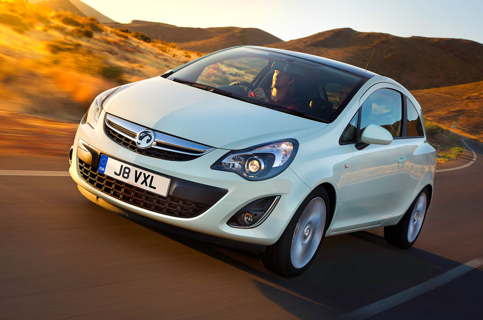 Vauxhall Corsa gets a 2010 eco facelift