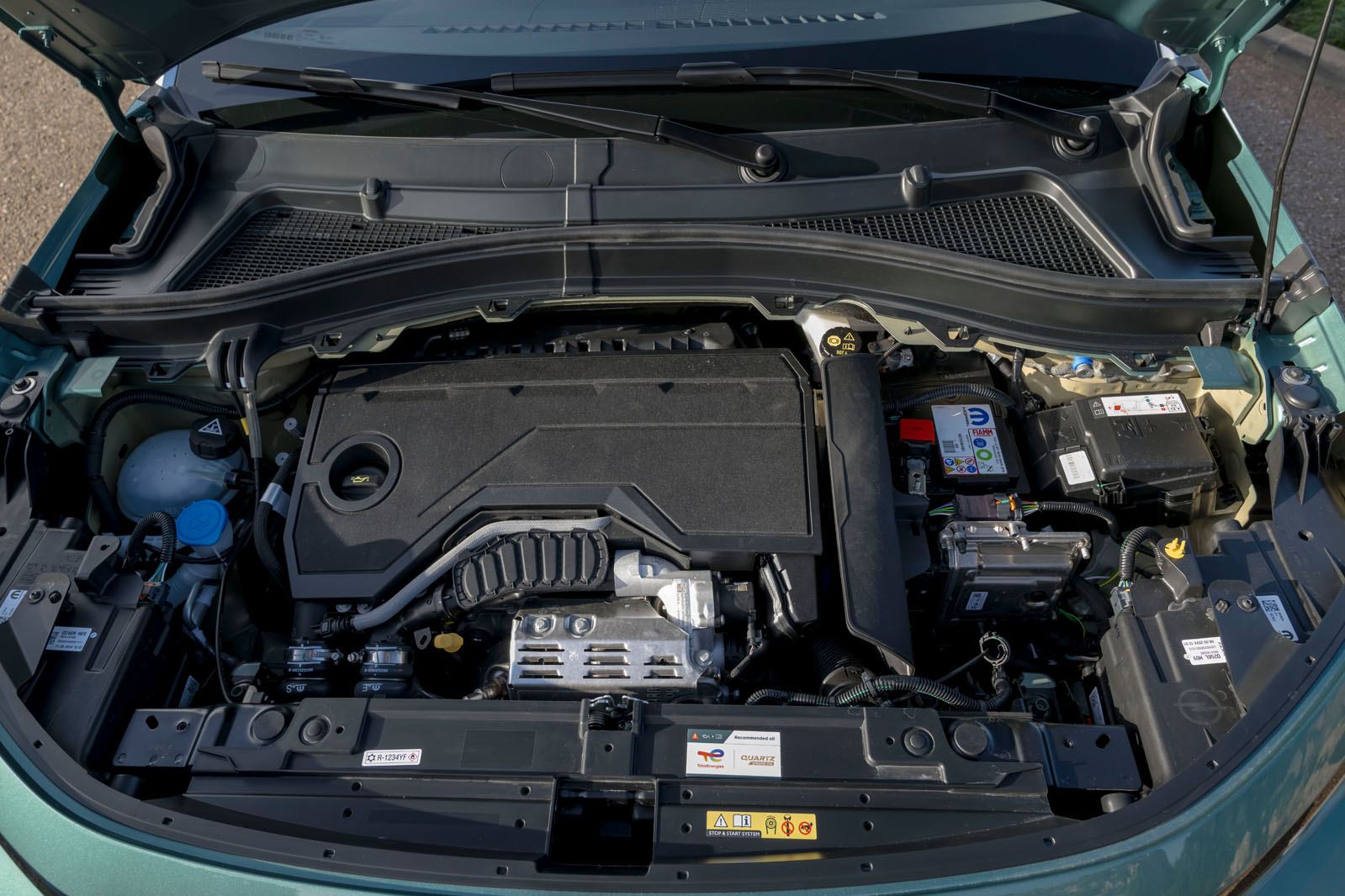 Vauxhall Frontera review 2024 11 engine