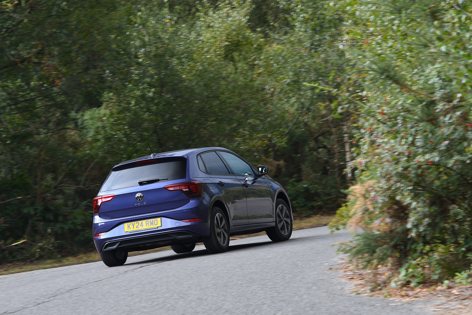 Volkswagen Polo review   rear cornering